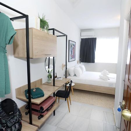 Old Town Hall Suites And Apartments Атина Екстериор снимка